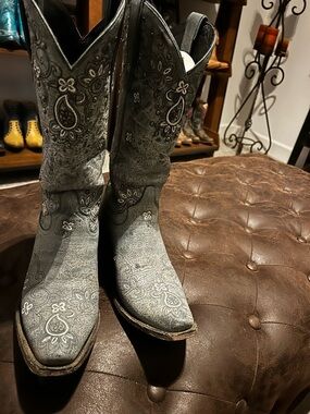 Women's Gray Embroidered Heeled Cowboy Boots - Lane Sweet Paisley